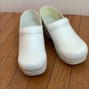 White dansko shoes